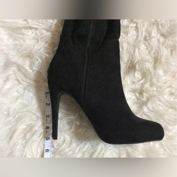 Guess Faux Suede Over the Knee Slouchy Stiletto Boots!!! 9M 🖤🖤 - Picture 6 of 9